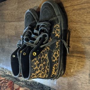 VANS high top leopard print sneakers